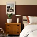 Sunny Old Town Flat-Walk Everywhere-Sleeps 4 Bern