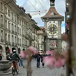 Lejlighed Sunny Old Town Flat-Walk Everywhere-Sleeps 4