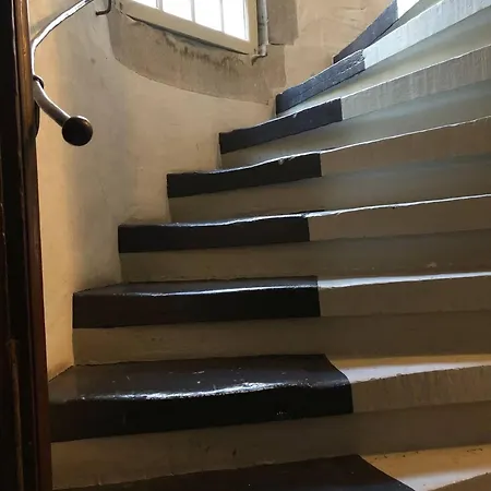 Unesco Queen Bed & Fast Wifi Berna