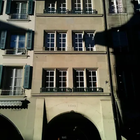 דירה Sunny Old Town Flat-Walk Everywhere-Sleeps 4 *