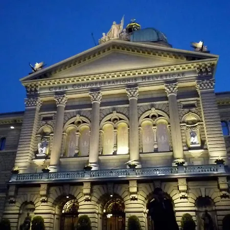 Unesco Queen Bed & Fast Wifi Berna