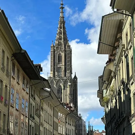 Unesco Queen Bed & Fast Wifi