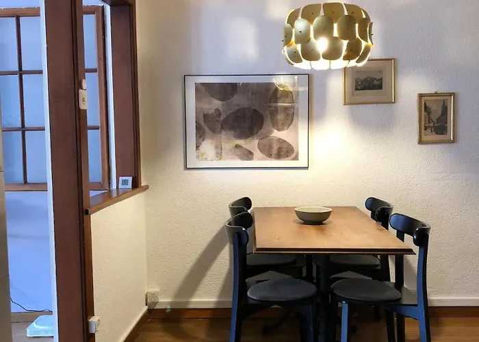 דירה Sunny Old Town Flat-Walk Everywhere-Sleeps 4 *
