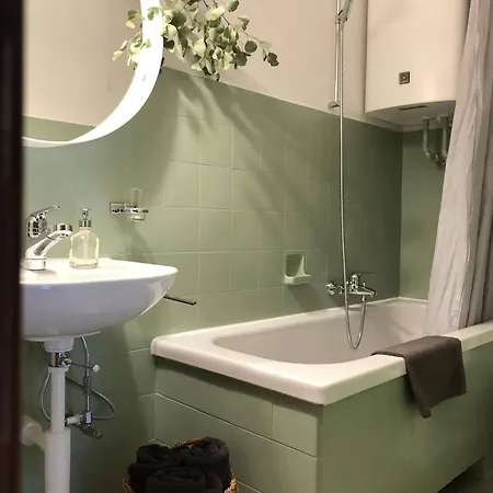 Sunny Old Town Flat-walk Everywhere-sleeps 4 Lejlighed Bern