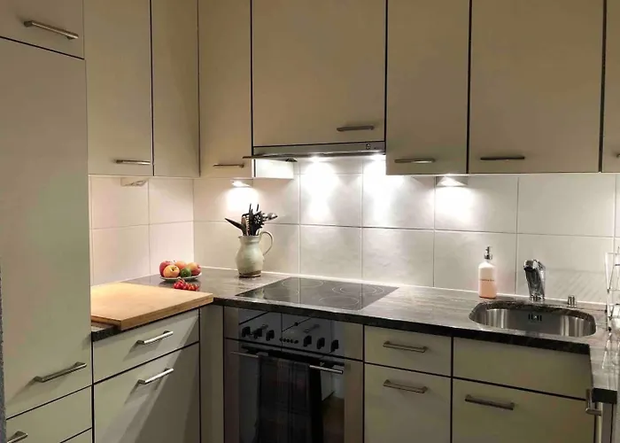 דירה Sunny Old Town Flat-Walk Everywhere-Sleeps 4 *