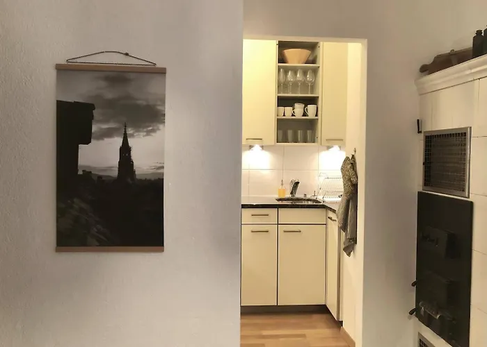 דירה Sunny Old Town Flat-Walk Everywhere-Sleeps 4 ברן