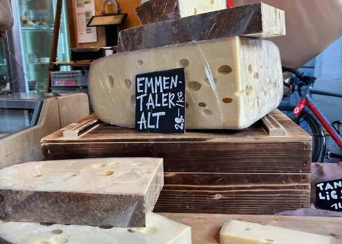 Sunny Old Town Flat-Walk Everywhere-Sleeps 4 דירה ברן